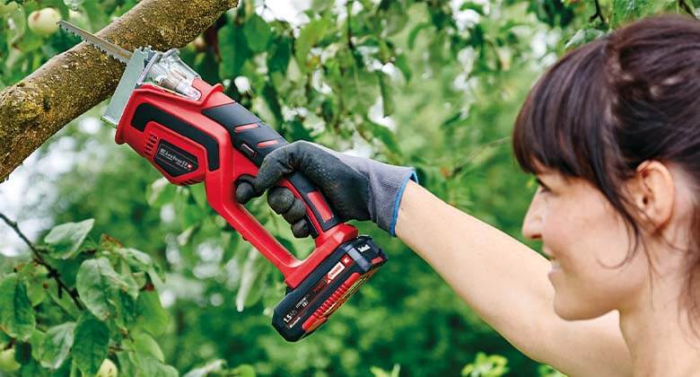 https://www.einhell.at/fileadmin/corporate-media/products/garden/garden-tools/chainsaws/einhell-garden-tools-chainsaws-content-cordless-pruning-saw.jpg